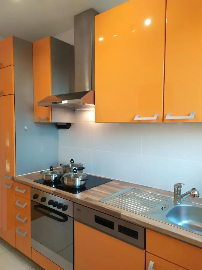 Helles Apartment Mit Balkon Am Grossen Garten Nahe Stadtzentrum Dresde 0*,
