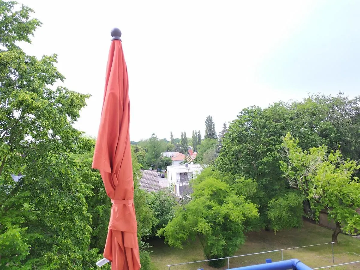 Helles Apartment Mit Balkon Am Grossen Garten Nahe Stadtzentrum Dresde