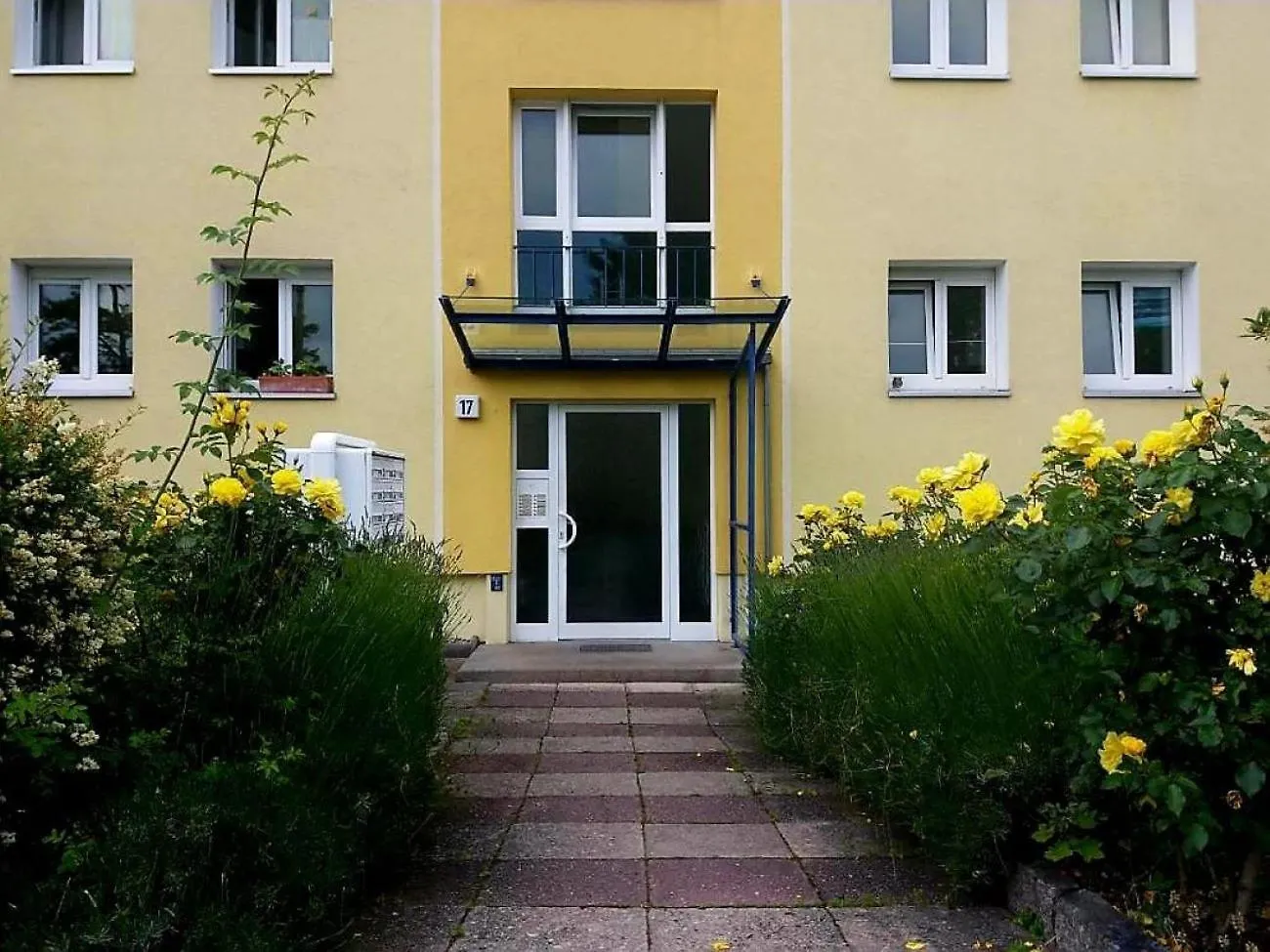 Helles Apartment Mit Balkon Am Grossen Garten Nahe Stadtzentrum Dresden Germany